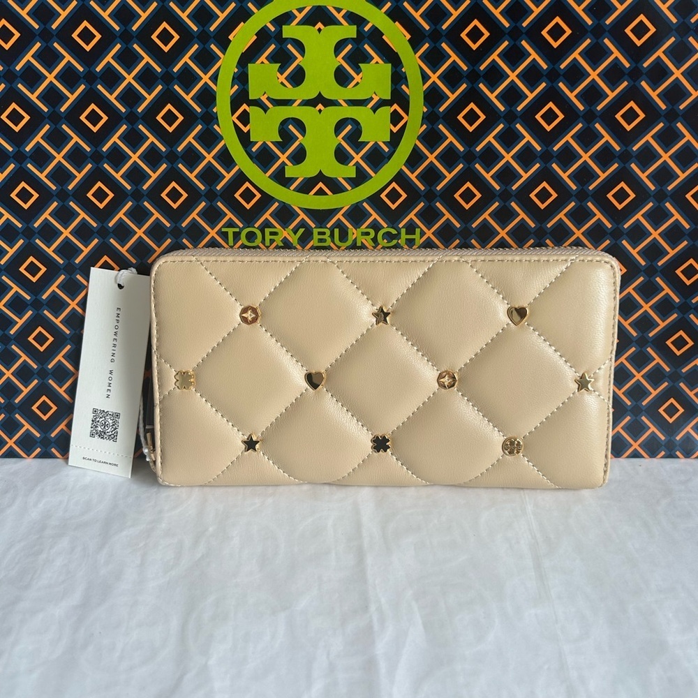 Tory Burch Willa Charms Zip Continental Wallet Soft Serve Gold Tan Cream